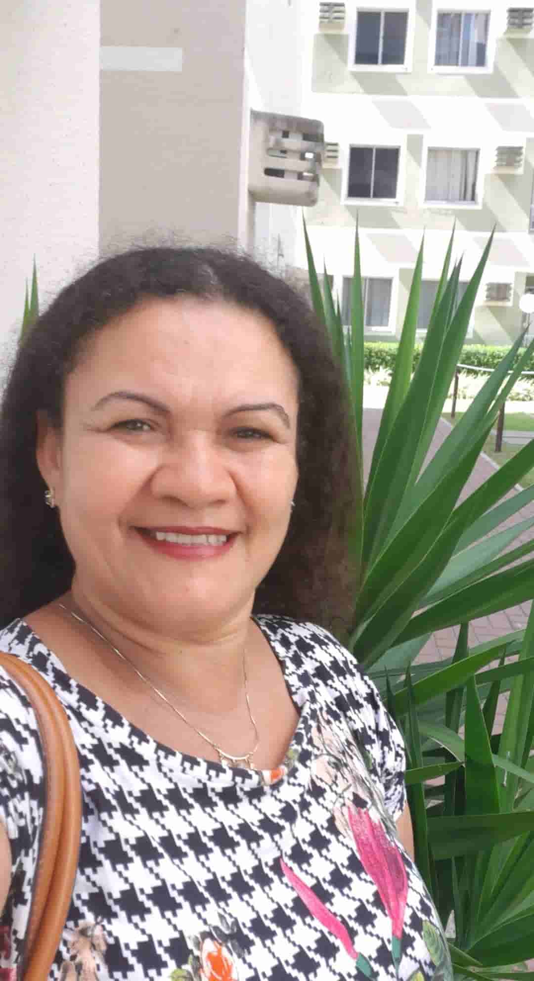 – Rosalina R. – 51 años